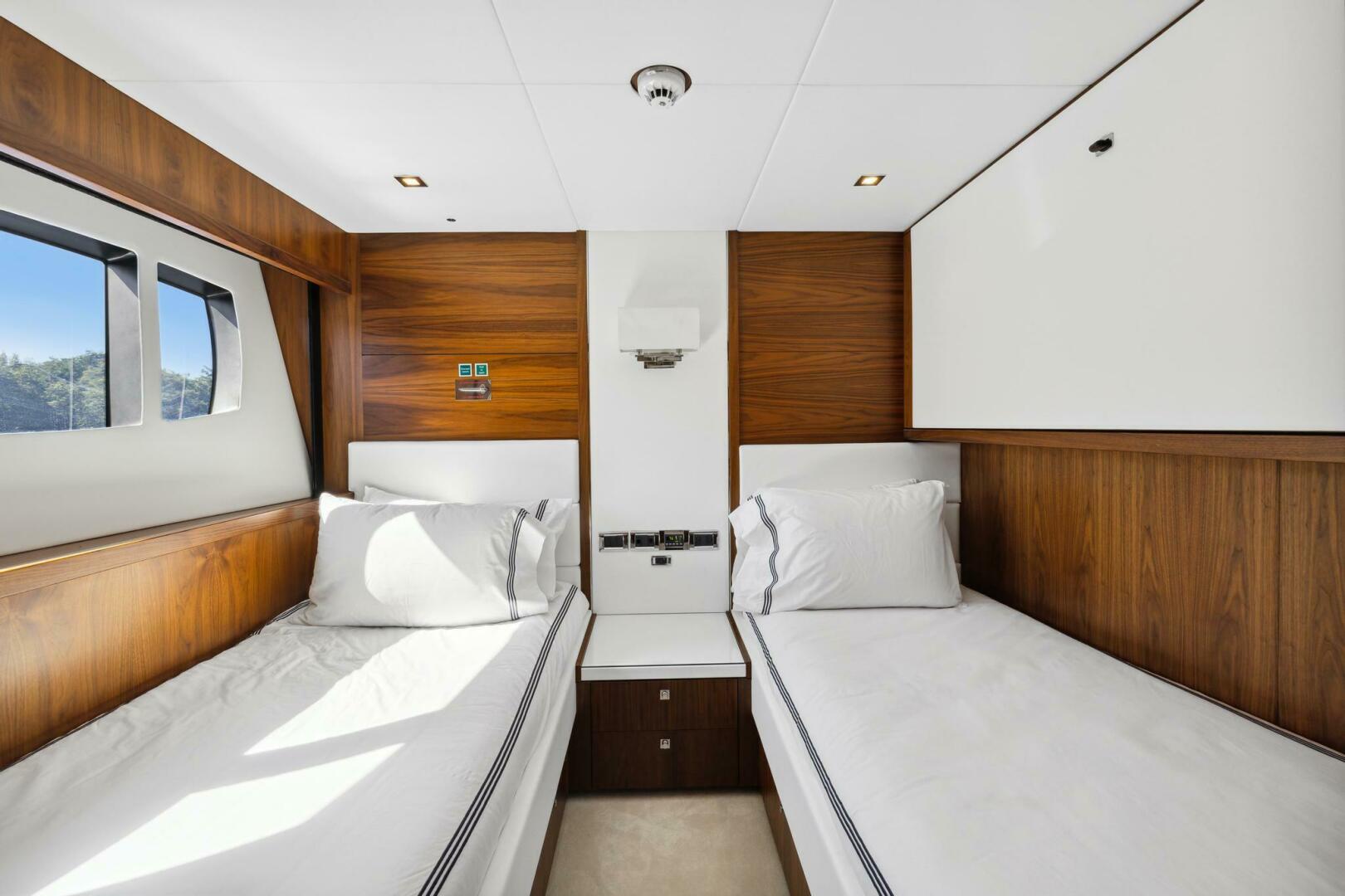 Sunseeker-34M 2011-Seahorse Fort Lauderdale-Florida-United States-4032006 | Thumbnail