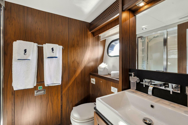 Sunseeker-34M 2011-Seahorse Fort Lauderdale-Florida-United States-4032011