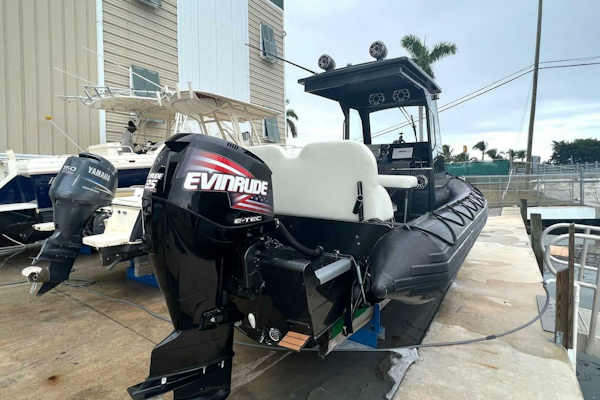 Zodiac Milpro-Milpro Hurricane Custom 2014 -Fort Lauderdale-Florida-United States-4040127