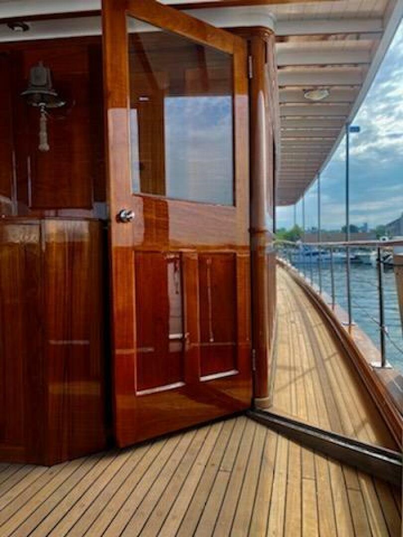 Trumpy-Raised Pilot House 1947-Timeless Newport-Rhode Island-United States-4041143 | Thumbnail