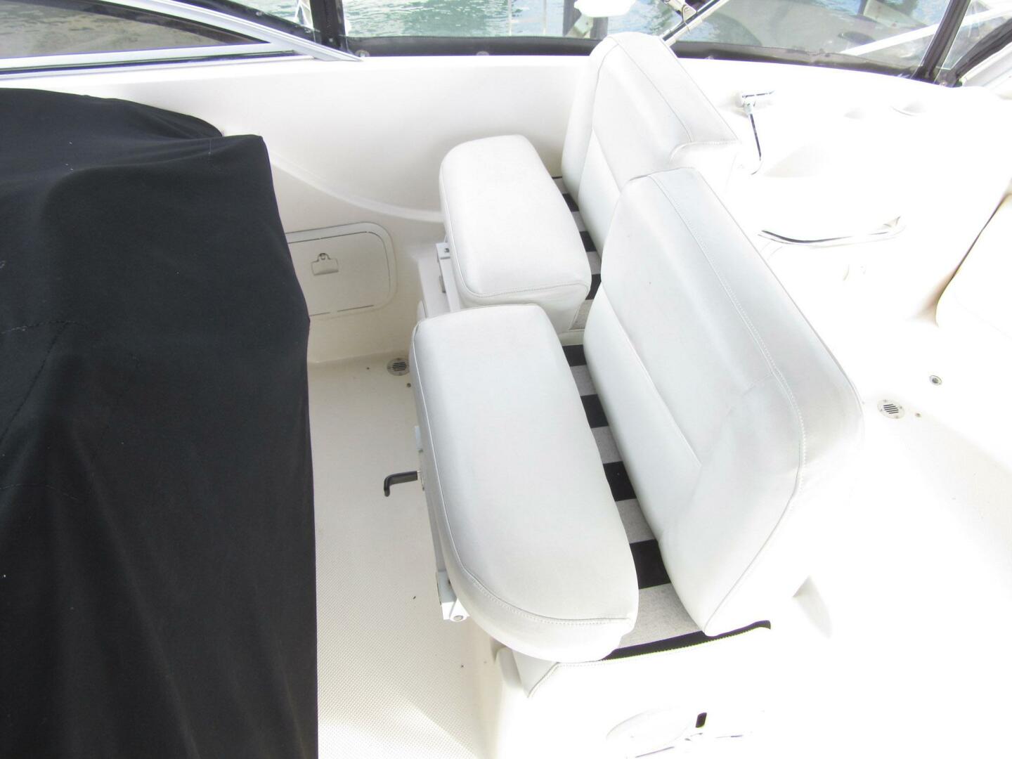 Meridian-411 Sedan 2007 -Saint Petersburg-Florida-United States-4042377 | Thumbnail