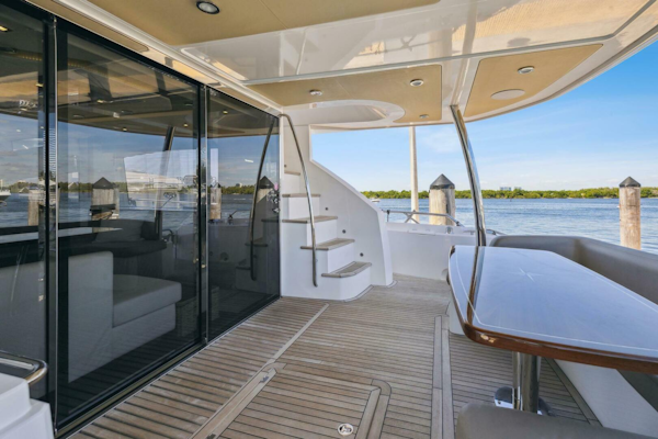 Sunseeker-Manhattan 73 2014 -Fort Lauderdale-Florida-United States-4047573