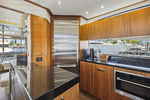 Sunseeker-Manhattan 73 2014 -Fort Lauderdale-Florida-United States-4047580