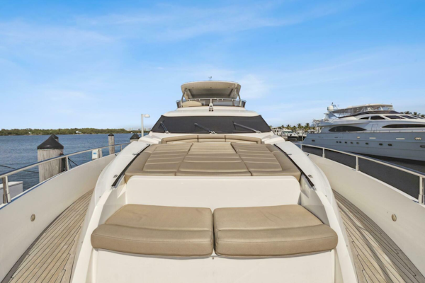 Sunseeker-Manhattan 73 2014 -Fort Lauderdale-Florida-United States-4047563