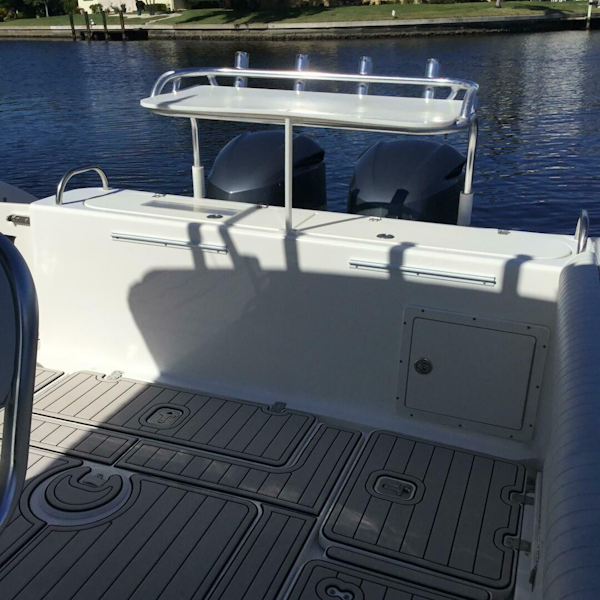 Century-3200 Center Console 2004 -Punta Gorda-Florida-United States-4070468