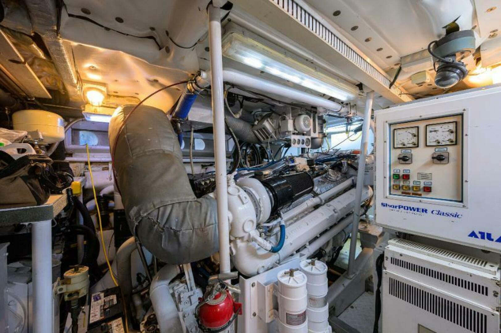 Versilcraft-Super Challenger 92 1992-CIPANGO West Palm Beach-Florida-United States-Engine Room-4085431 | Thumbnail
