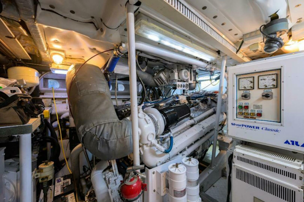 Versilcraft-Super Challenger 92 1992-CIPANGO West Palm Beach-Florida-United States-Engine Room-4085431