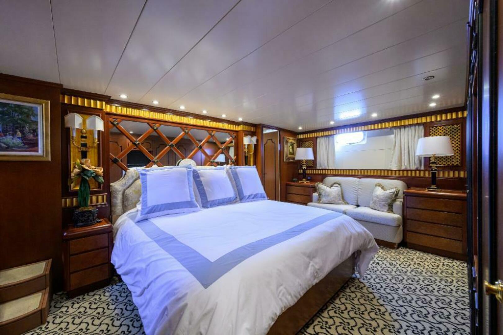 Versilcraft-Super Challenger 92 1992-CIPANGO West Palm Beach-Florida-United States-Master Suite-4085406 | Thumbnail