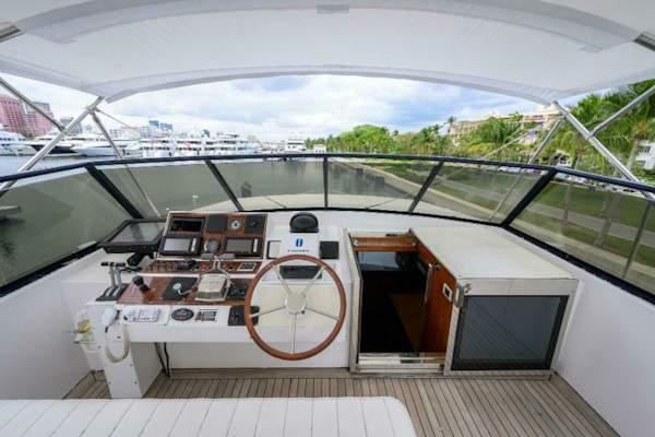 Versilcraft-Super Challenger 92 1992-CIPANGO West Palm Beach-Florida-United States-Flybridge Deck-4085421