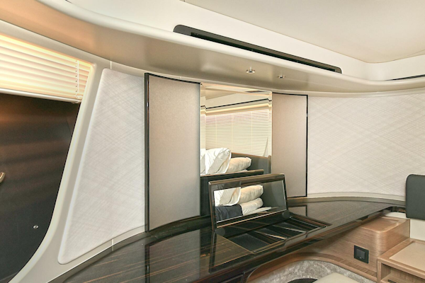 Absolute-62 Fly 2022 -Staten Island-New York-United States-4090258