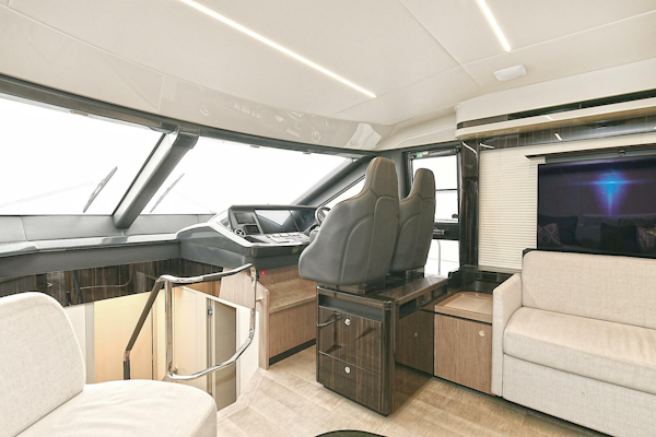 Absolute-62 Fly 2022 -Staten Island-New York-United States-4090227