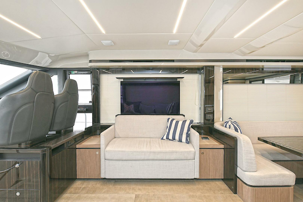 Absolute-62 Fly 2022 -Staten Island-New York-United States-4090226