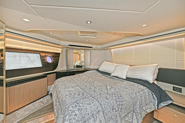 Absolute-62 Fly 2022 -Staten Island-New York-United States-4090256