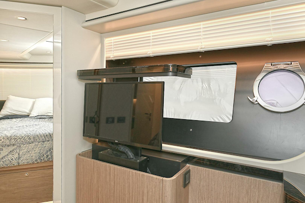 Absolute-62 Fly 2022 -Staten Island-New York-United States-4090259