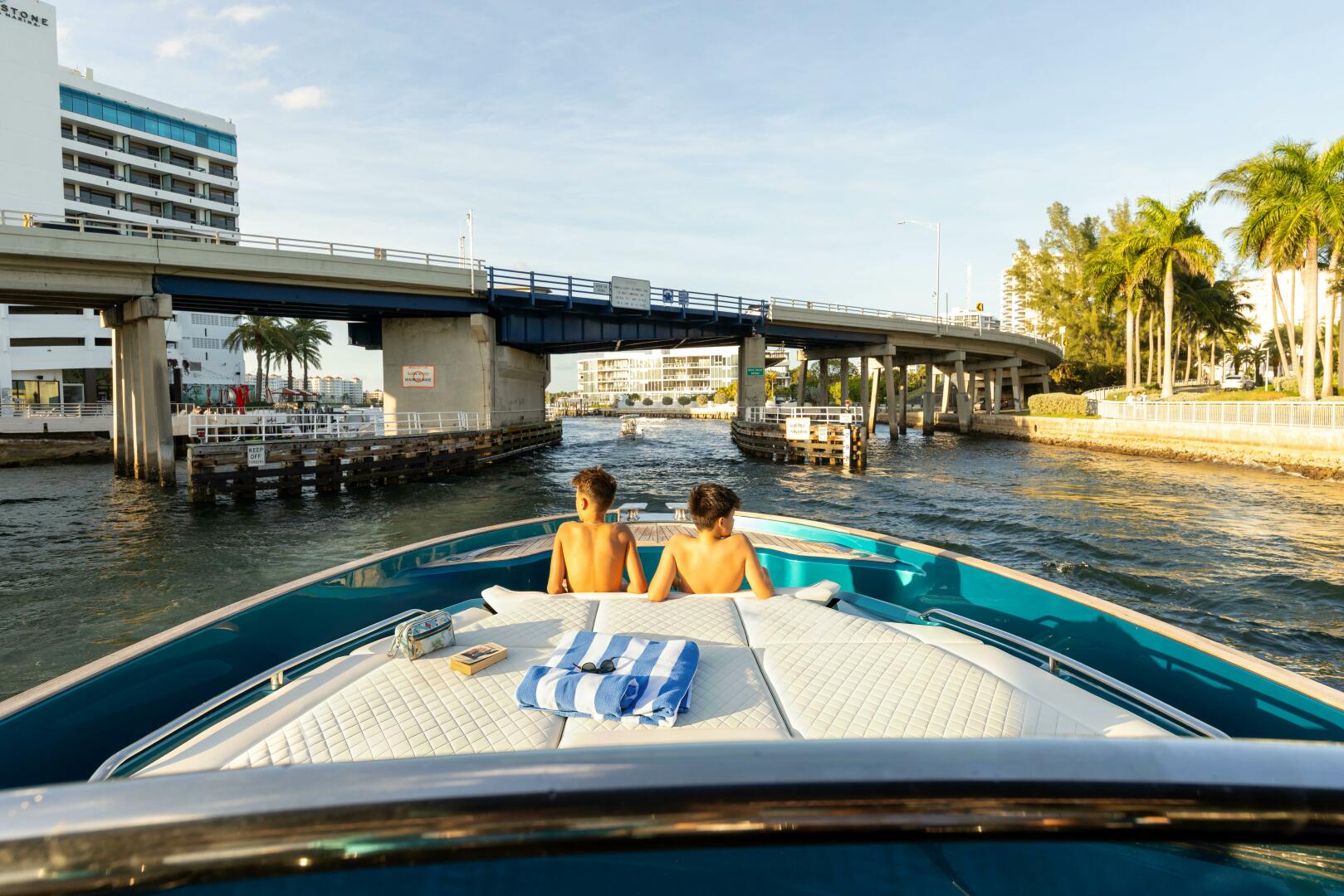 Solaris-52 open 2024 -Fort Lauderdale-Florida-United States-5847723 | Thumbnail