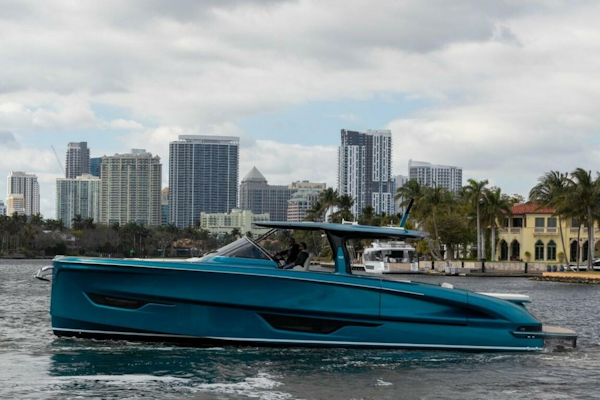 Solaris-52 open 2024 -Fort Lauderdale-Florida-United States-4244241
