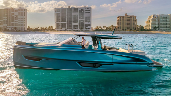 Solaris-52 open 2024 -Fort Lauderdale-Florida-United States-5847711