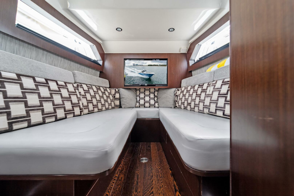 Pursuit 2021-THISISIT Fort Lauderdale-Florida-United States-4096863