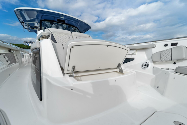 Pursuit 2021-THISISIT Fort Lauderdale-Florida-United States-4096775