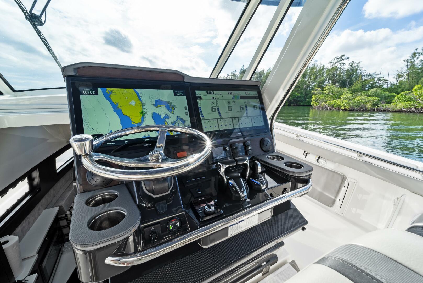 Pursuit 2021-THISISIT Fort Lauderdale-Florida-United States-4096800 | Thumbnail