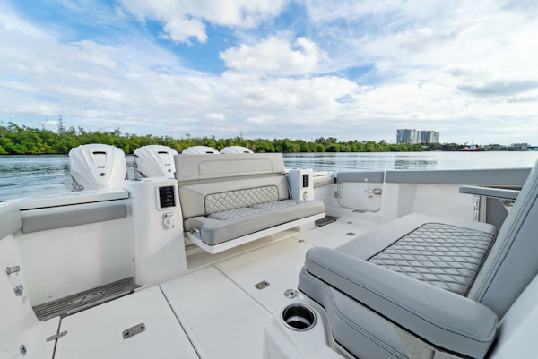 Pursuit 2021-THISISIT Fort Lauderdale-Florida-United States-4096836