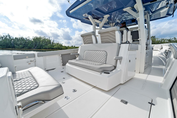 Pursuit 2021-THISISIT Fort Lauderdale-Florida-United States-4096815