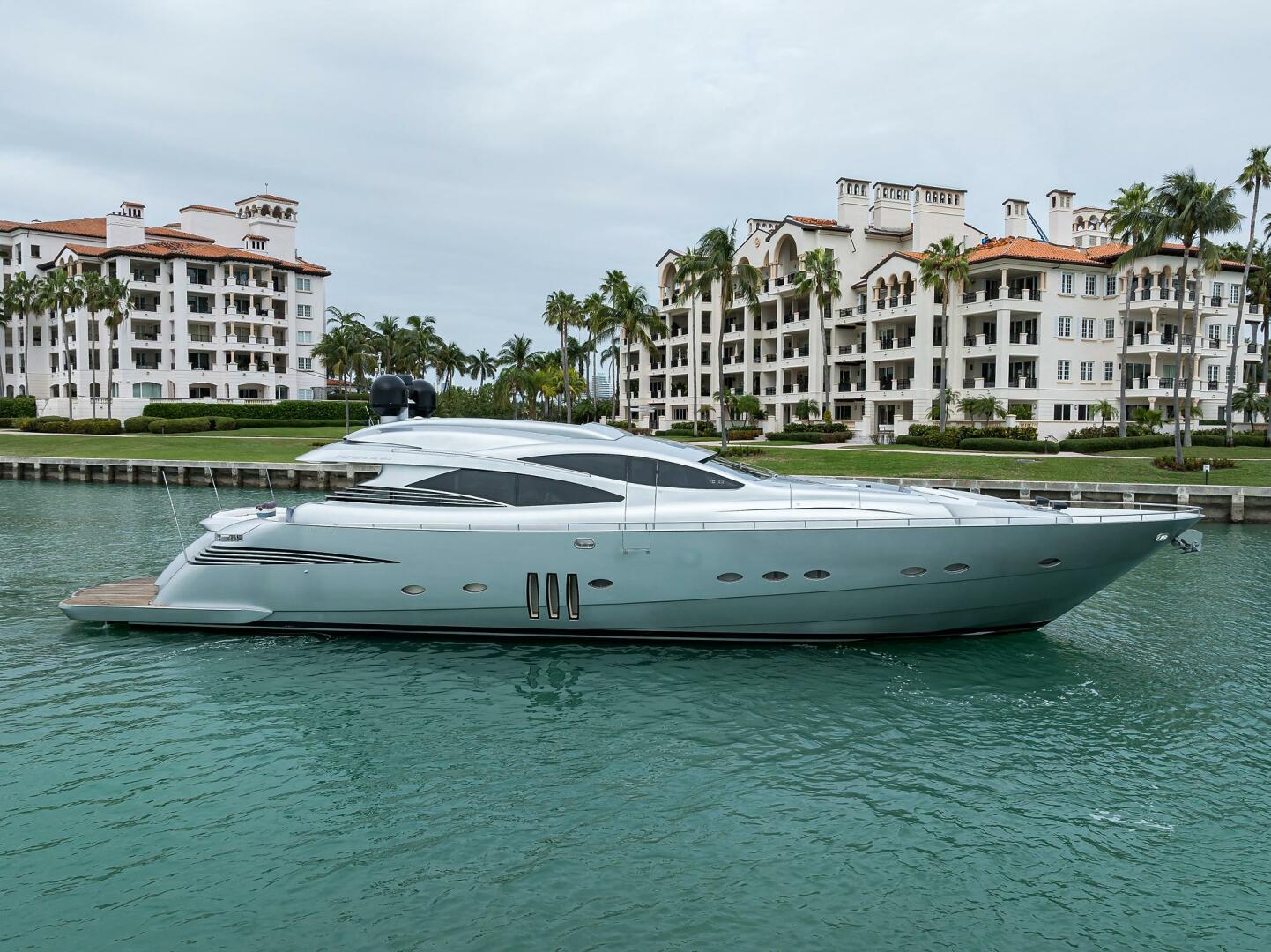 Pershing-90 Express 2009-Miura Miami Beach-Florida-United States-4099282 | Thumbnail