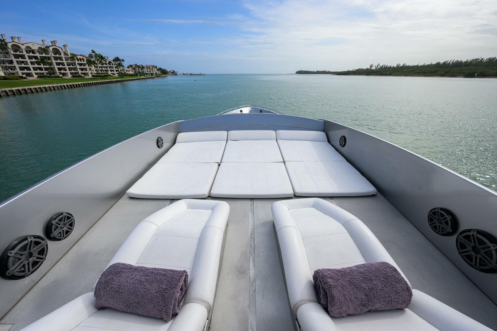 Pershing-90 Express 2009-Miura Miami Beach-Florida-United States-4099557 | Thumbnail