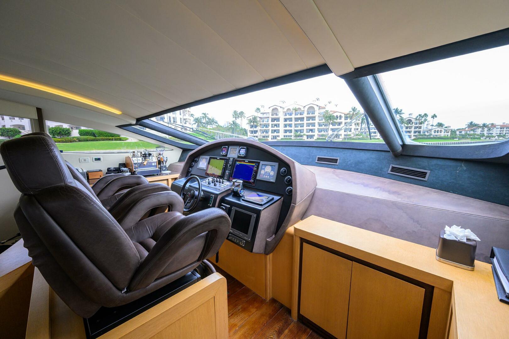 Pershing-90 Express 2009-Miura Miami Beach-Florida-United States-4099526 | Thumbnail