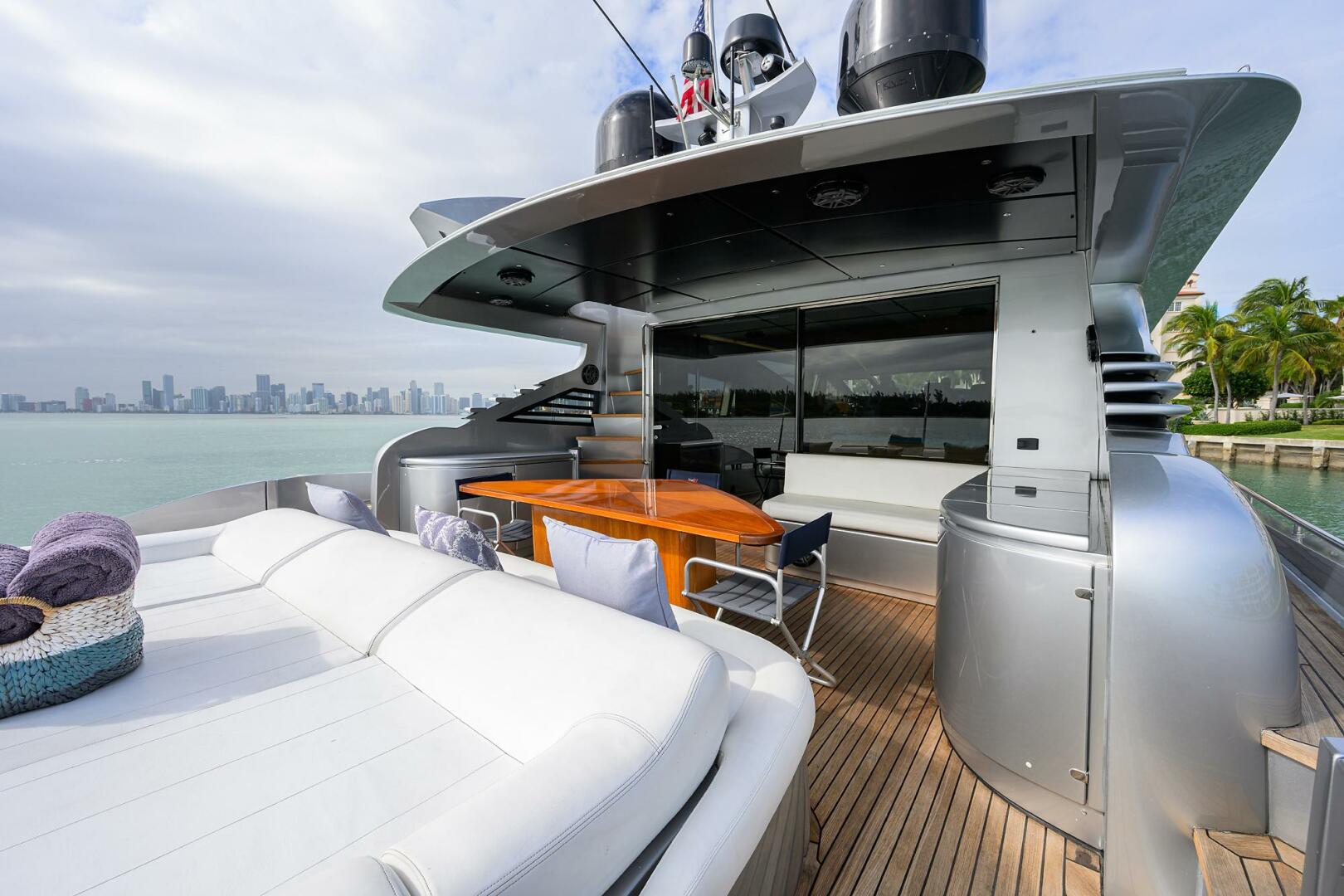 Pershing-90 Express 2009-Miura Miami Beach-Florida-United States-4099516 | Thumbnail