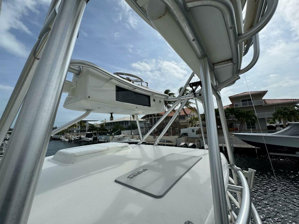 Cabo-Express 2007-Survivor Key Largo-Florida-United States-4099806
