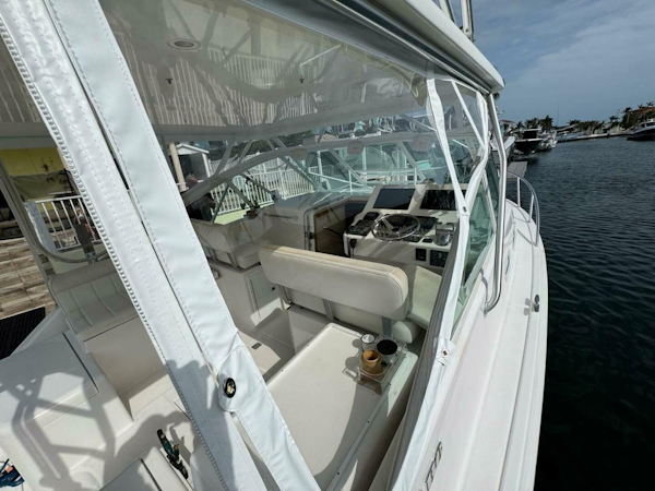 Cabo-Express 2007-Survivor Key Largo-Florida-United States-4099764
