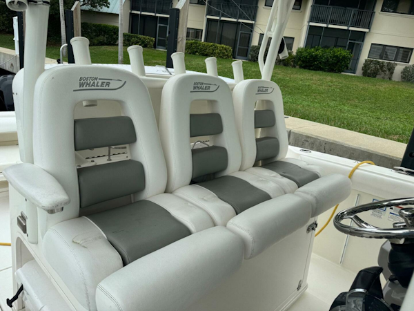 Boston Whaler-350 Outrage 2014-Dark & Stormy Key Largo-Florida-United States-4105473