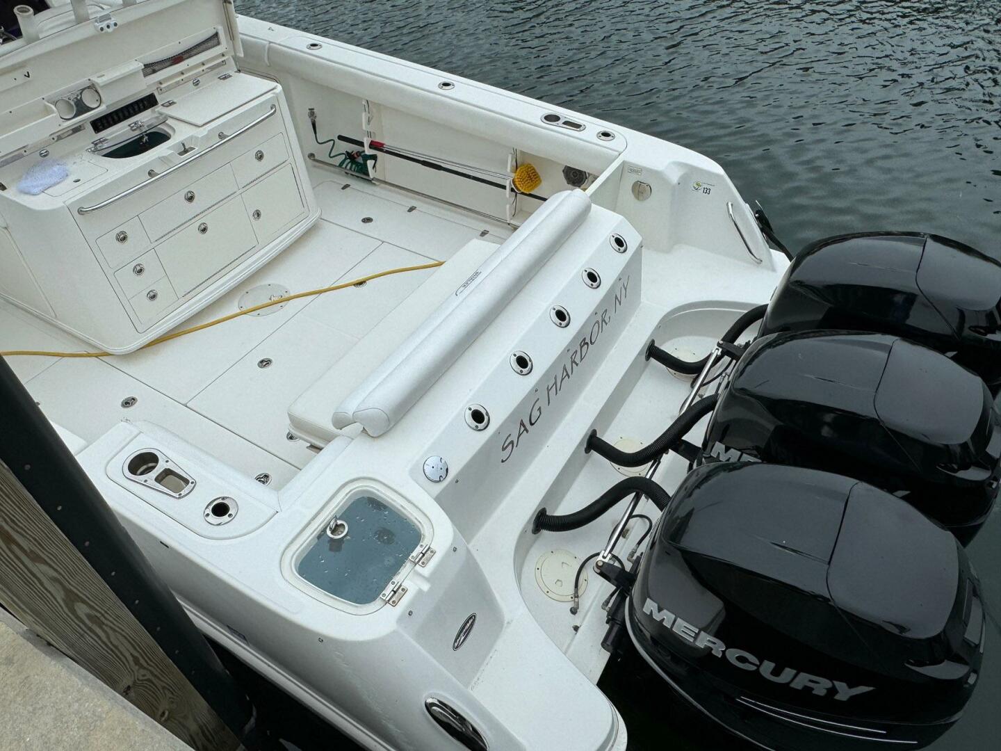Boston Whaler-350 Outrage 2014-Dark & Stormy Key Largo-Florida-United States-4105482 | Thumbnail