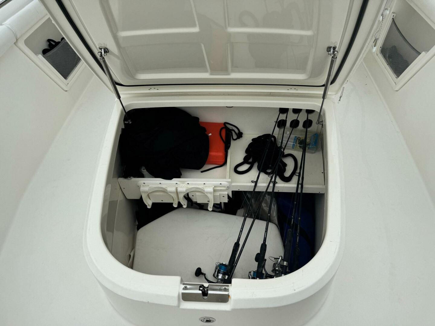 Boston Whaler-350 Outrage 2014-Dark & Stormy Key Largo-Florida-United States-4105463 | Thumbnail
