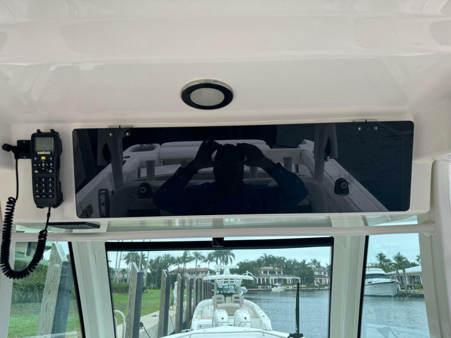 Boston Whaler-350 Outrage 2014-Dark & Stormy Key Largo-Florida-United States-4105472 | Thumbnail