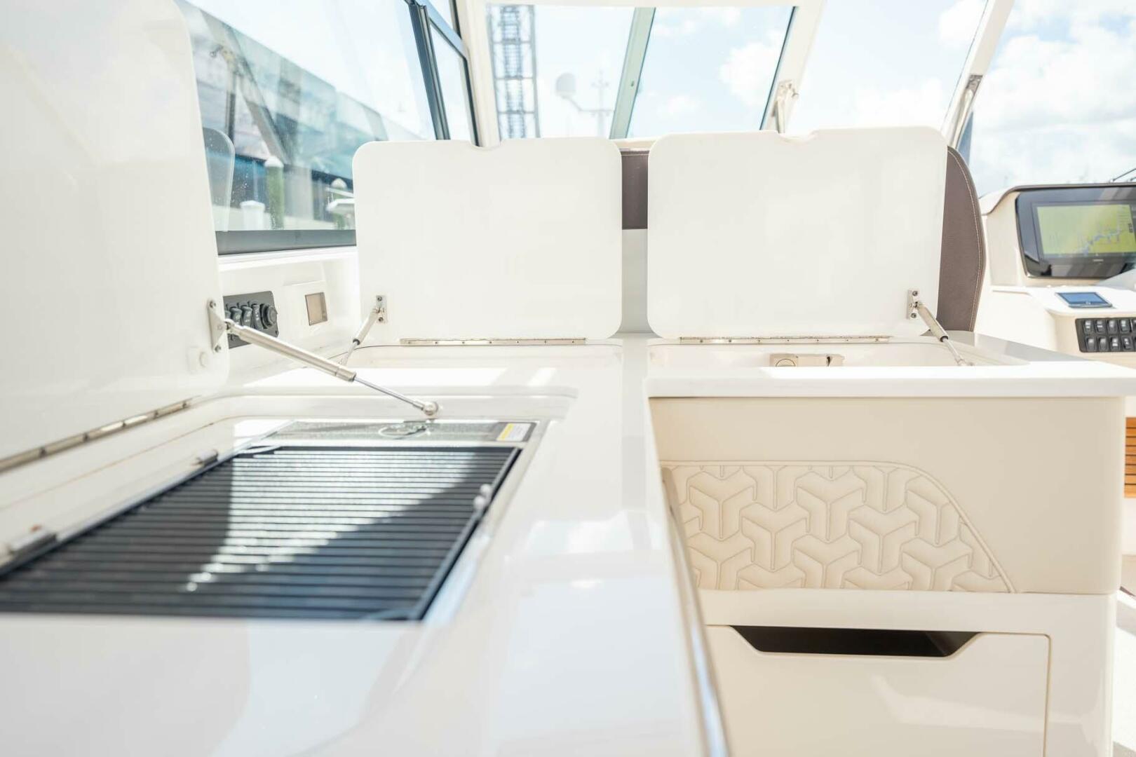 Regal-LX36 2022-Las Brisas Fort Lauderdale-Florida-United States-4183504 | Thumbnail