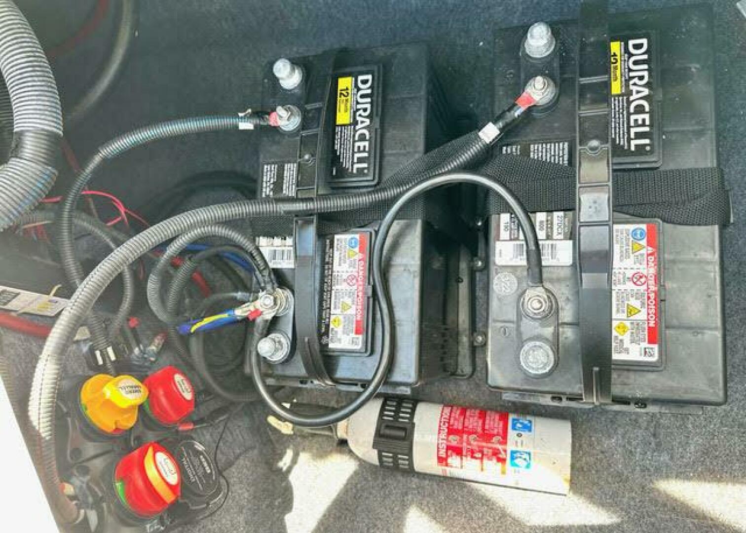 Yamaha Boats 2018 -Saint Petersburg-Florida-United States-Batteries-4111915 | Thumbnail