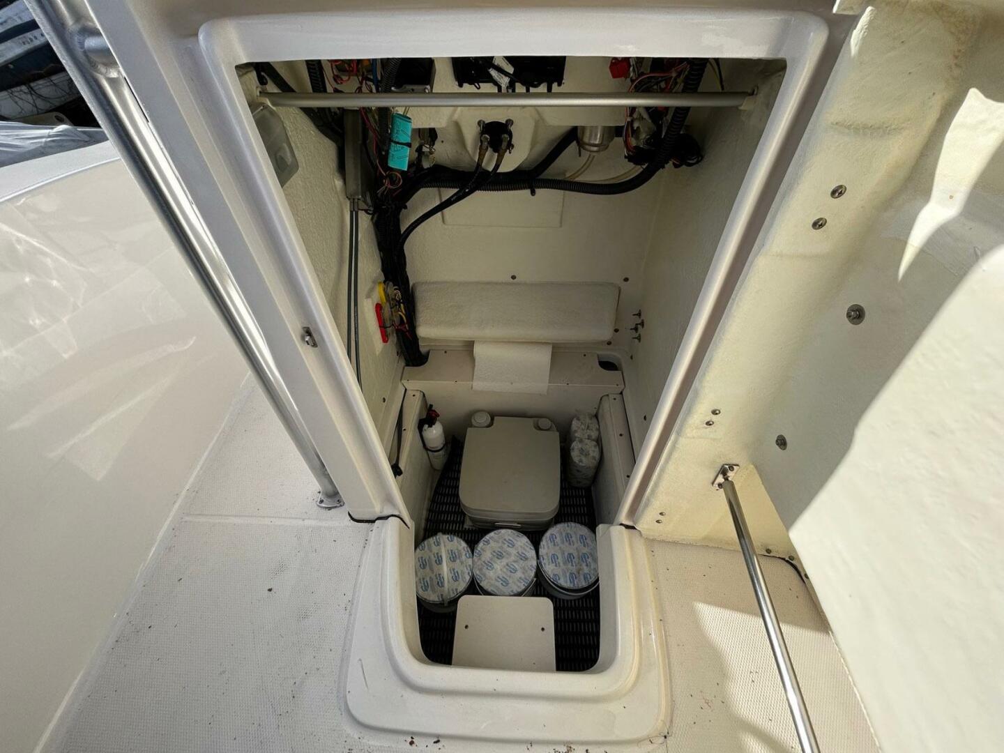 Robalo-R200 Center Console 2014 -Essex-Maryland-United States-4167888 | Thumbnail