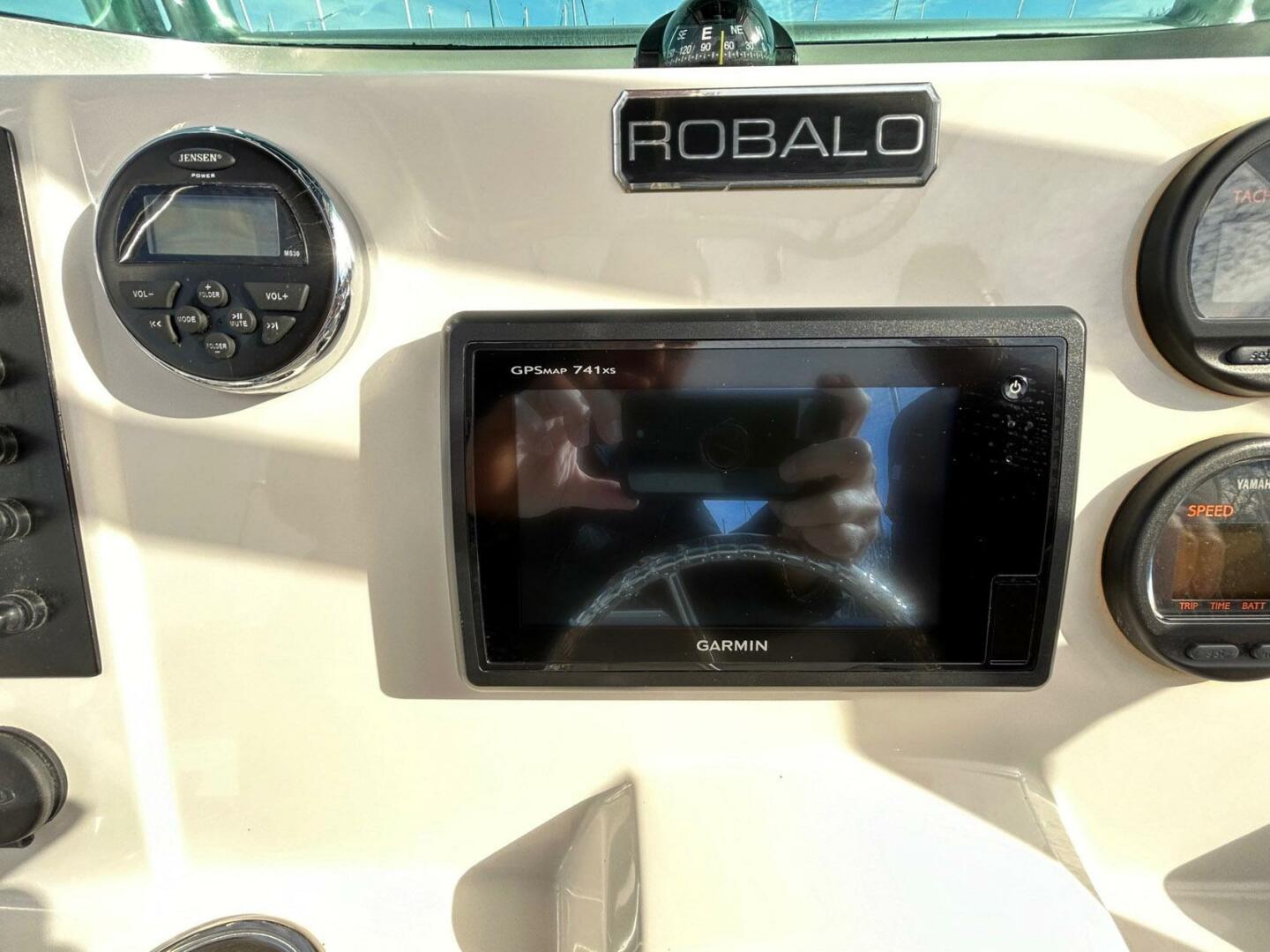 Robalo-R200 Center Console 2014 -Essex-Maryland-United States-4167884 | Thumbnail