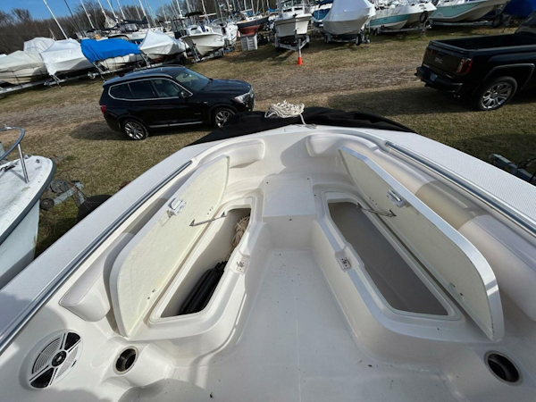 Robalo-R200 Center Console 2014 -Essex-Maryland-United States-4167864