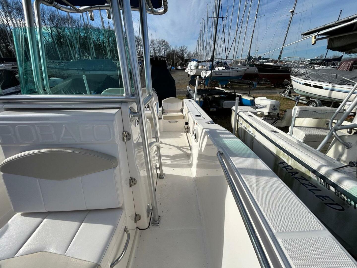 Robalo-R200 Center Console 2014 -Essex-Maryland-United States-4167870 | Thumbnail