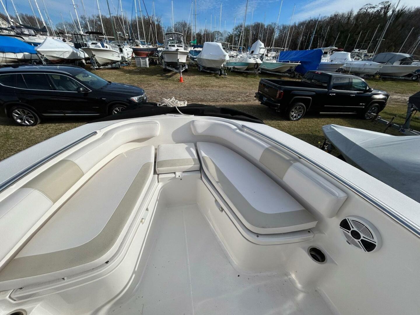 Robalo-R200 Center Console 2014 -Essex-Maryland-United States-4167856 | Thumbnail