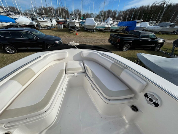 Robalo-R200 Center Console 2014 -Essex-Maryland-United States-4167856