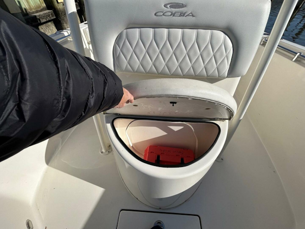 Cobia-237 Center Console 2021 -Essex-Maryland-United States-4168306