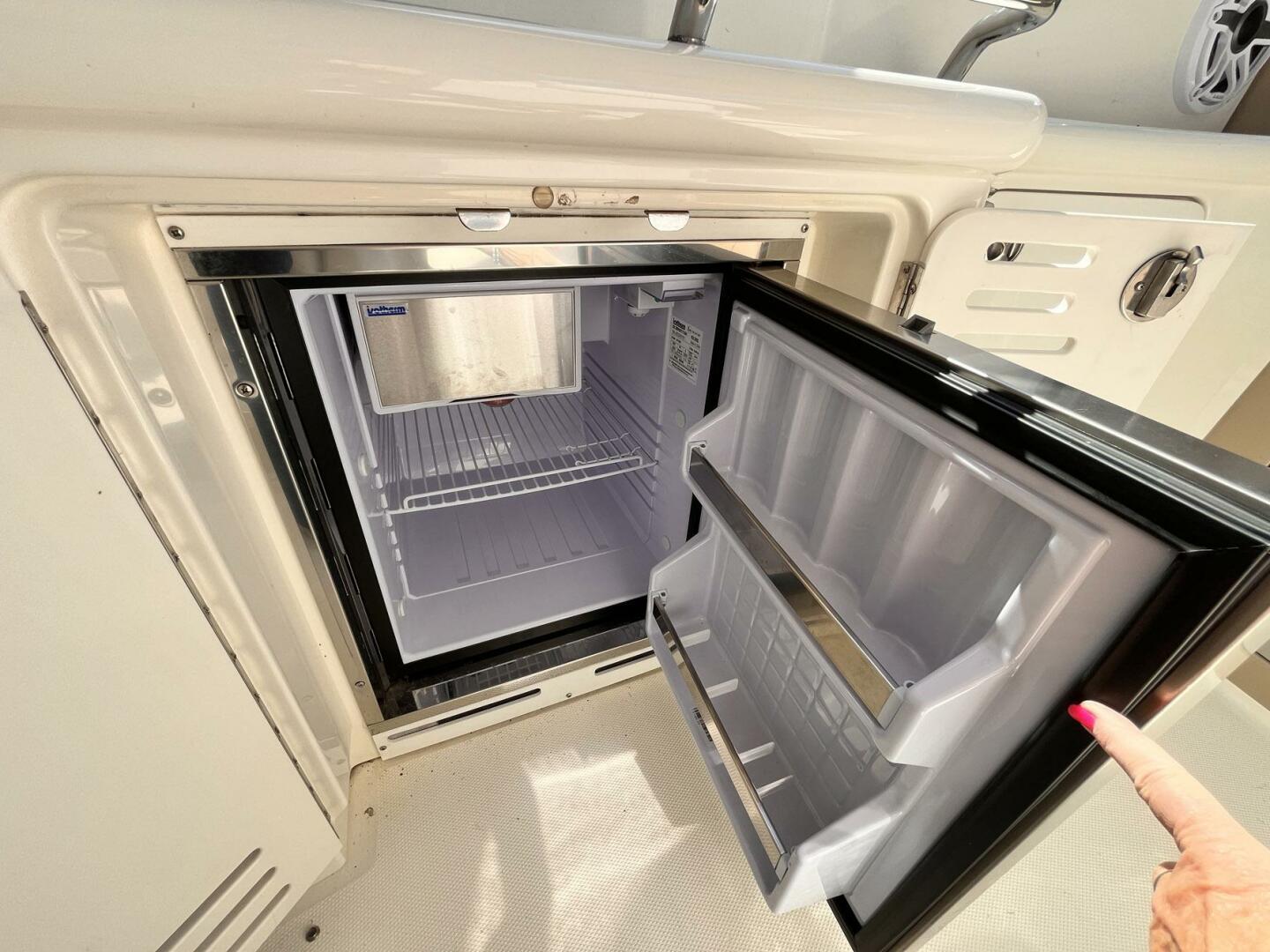 Sea Ray-420 Sundancer 2004-Priorities Middle River-Maryland-United States-4271243 | Thumbnail