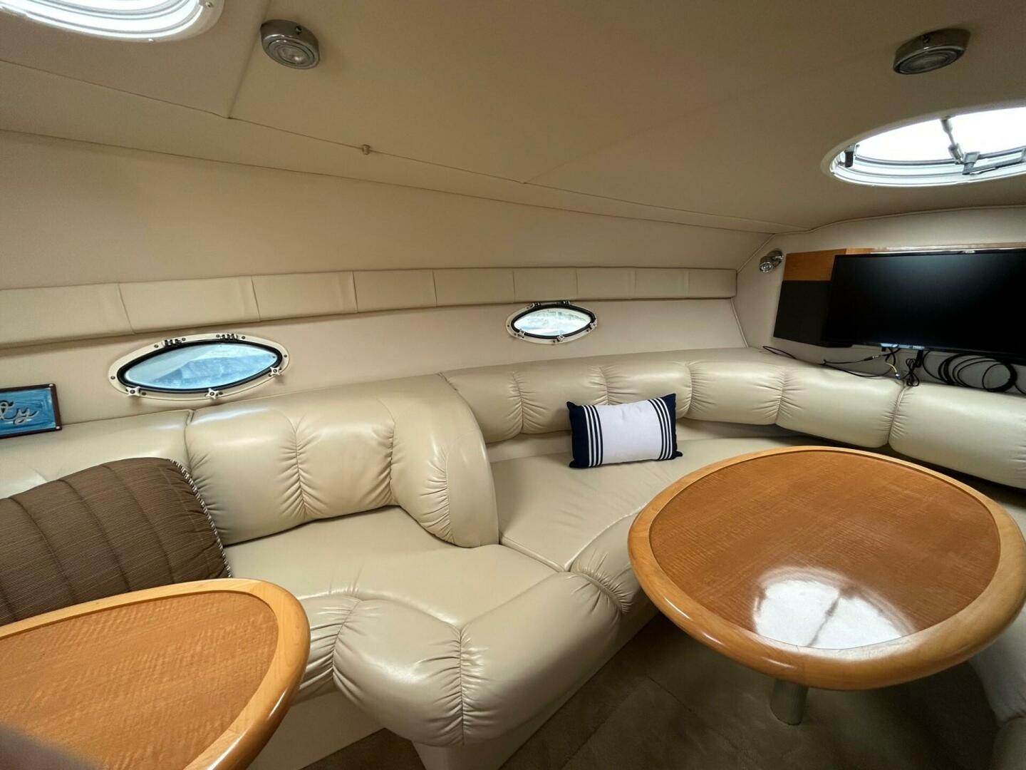 Larson-Cabrio 310 2008-SEA-RENITY Essex-Maryland-United States-4168814 | Thumbnail