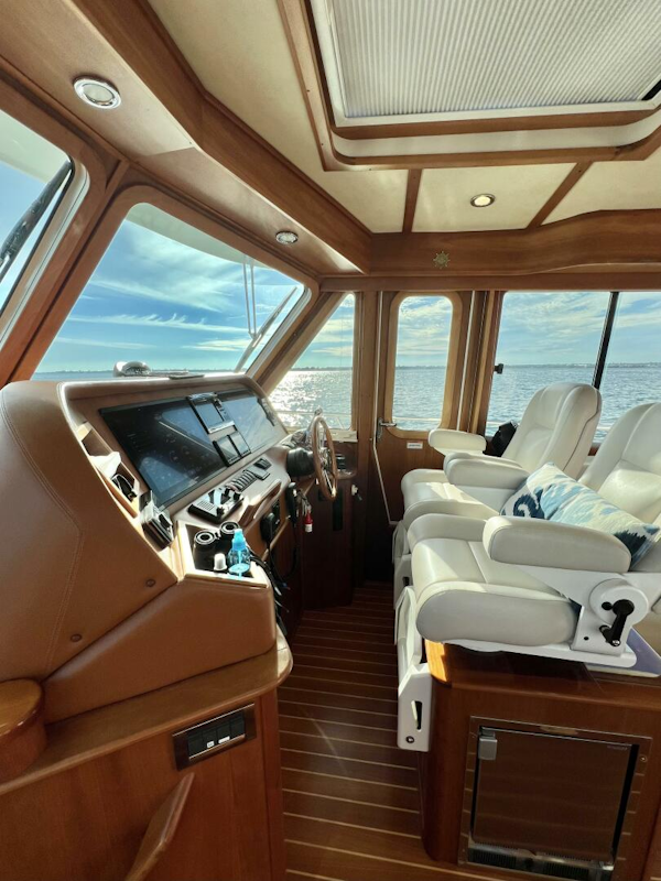 Sabre-48 Salon Express 2017-SKYDOG Saint Petersburg-Florida-United States-4132381