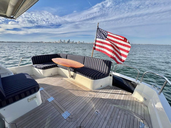 Sabre-48 Salon Express 2017-SKYDOG Saint Petersburg-Florida-United States-4132388