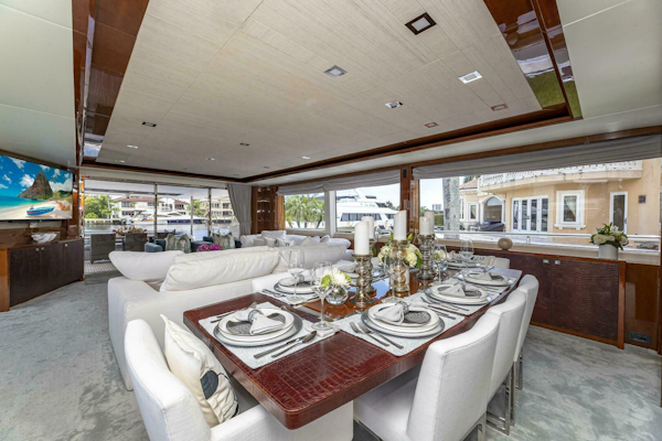 Princess-32M 2012-Beachfront II Nassau-Bahamas-2012 Princess 104  Interior dining-4133458